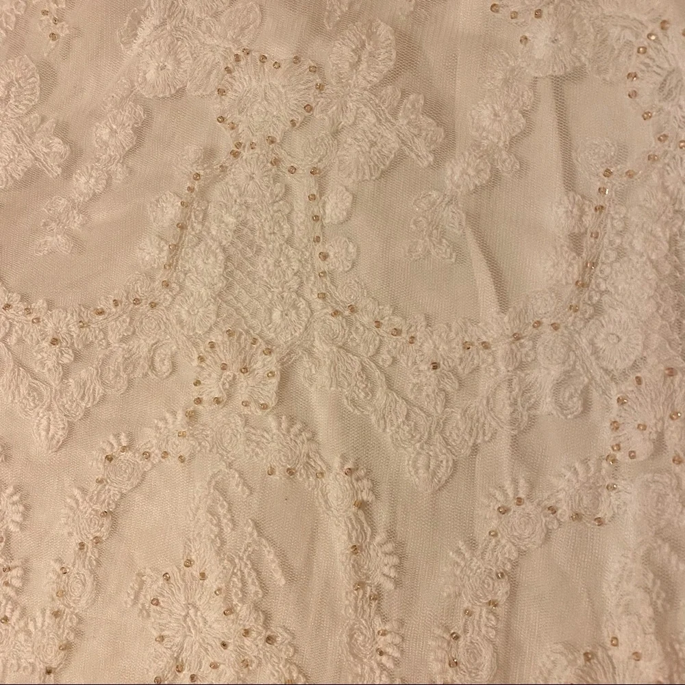 White House Black Market Embroidered Lace Cami - Picture 4 of 4